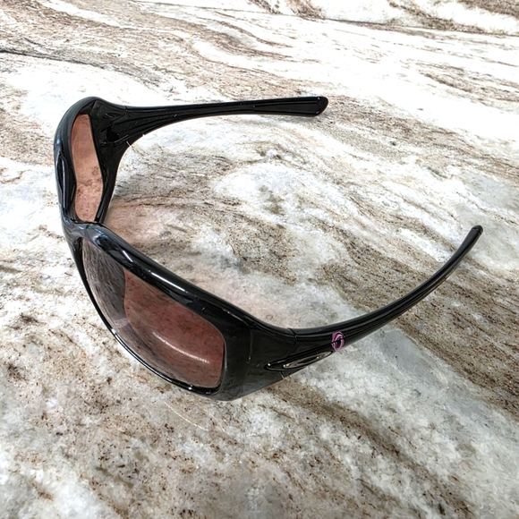 Oakley Necessity Sunglasses Womens Pink Ribbon Breast Cancer OO9122-12 6… - Picture 1 of 11